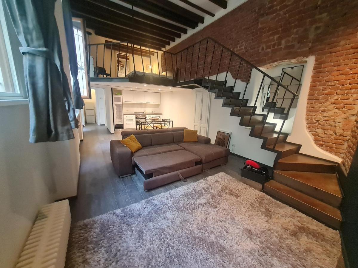 Appartement Isola - Ugo Bassi Charme Loft à Milan Extérieur photo
